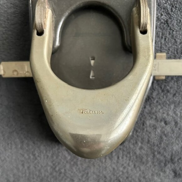 Vintage Wilson Jones Co. Model 80 Hole Puncher - Picture 3 of 5
